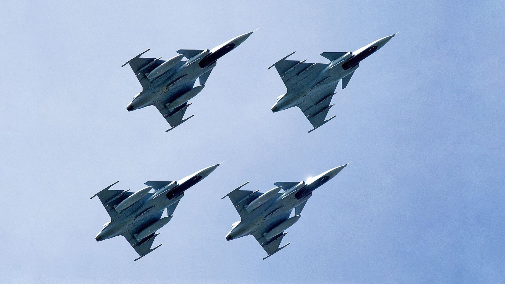 kaiyun官方网站-东契奇父亲身份首次公开露面，引爆社交媒体，东契奇 父母