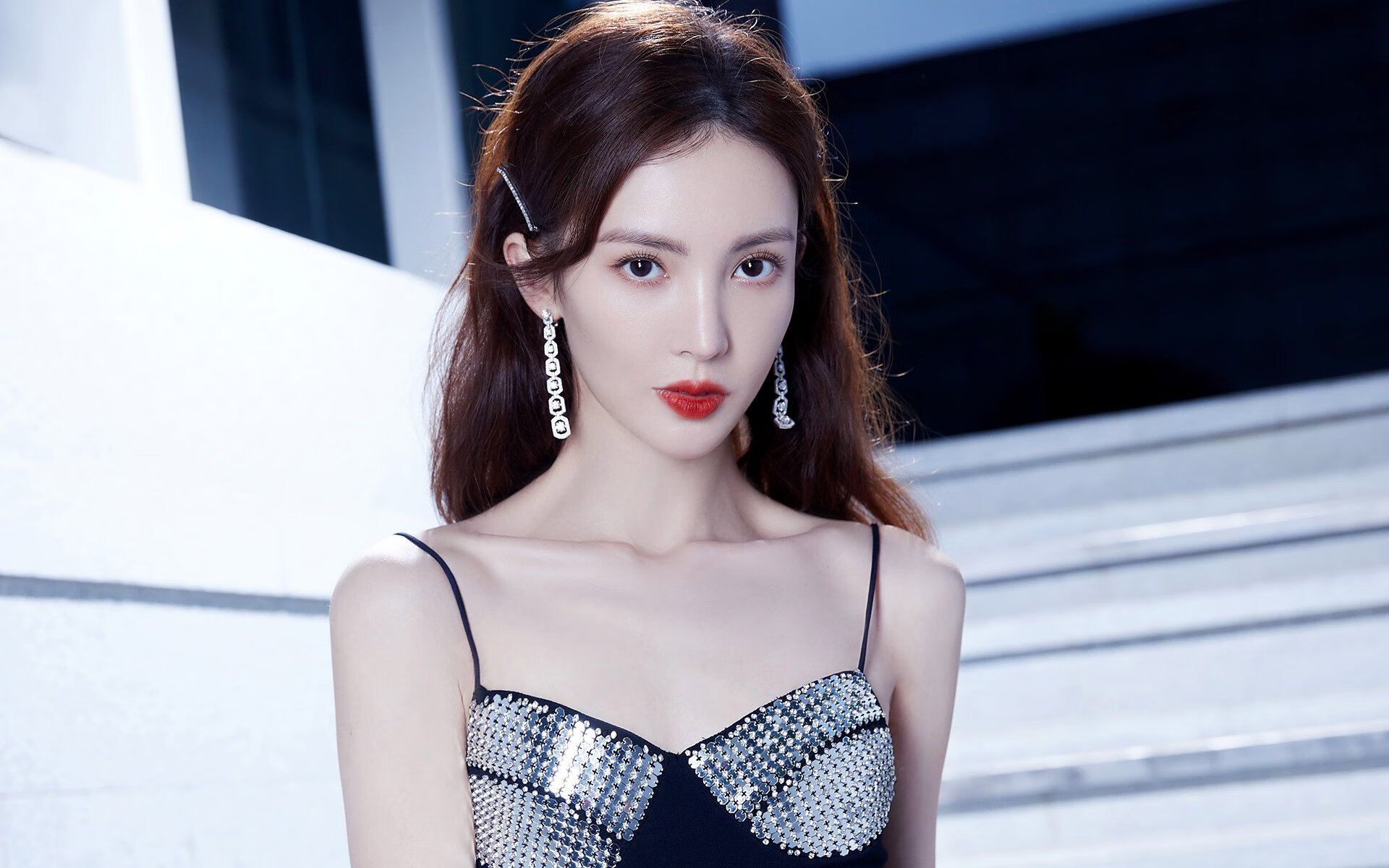 开云·体育官网-青少年足球比赛现场精彩纷呈，团队合作与个人能力齐飞，青少年足球比赛视频